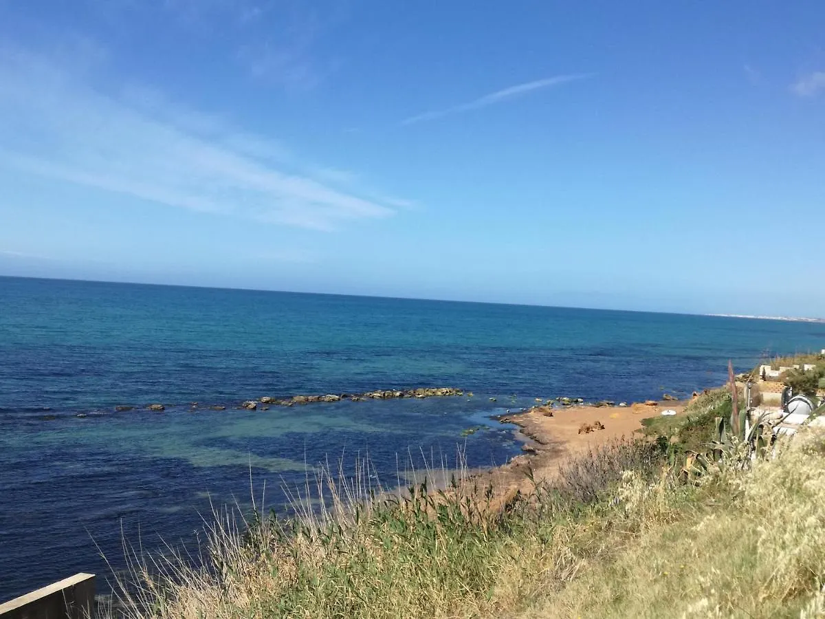Casa Vacanze 'Al Giardino Degli Ulivi' Villa Marinella di Selinunte Lodge