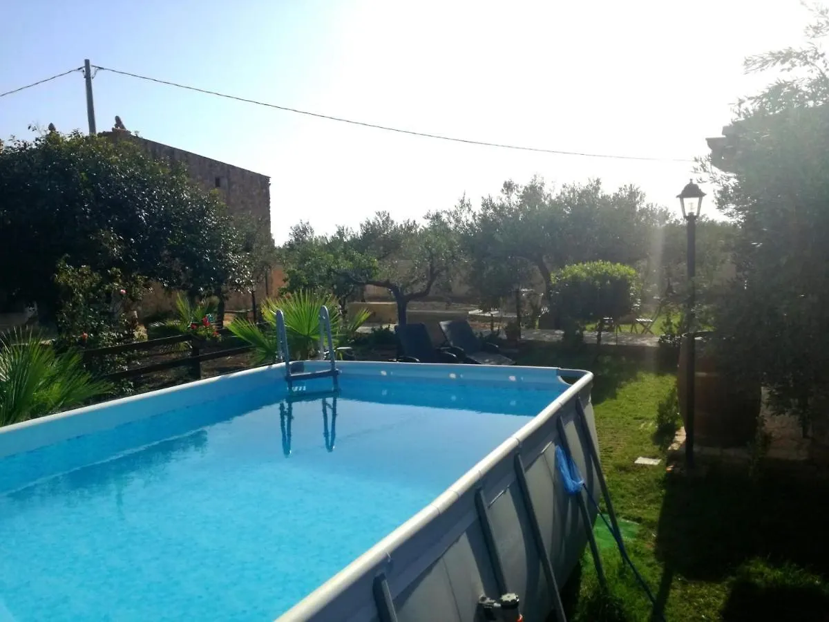 فيلا Casa Vacanze 'Al Giardino Degli Ulivi' مارينيلا دي سيلينونتي