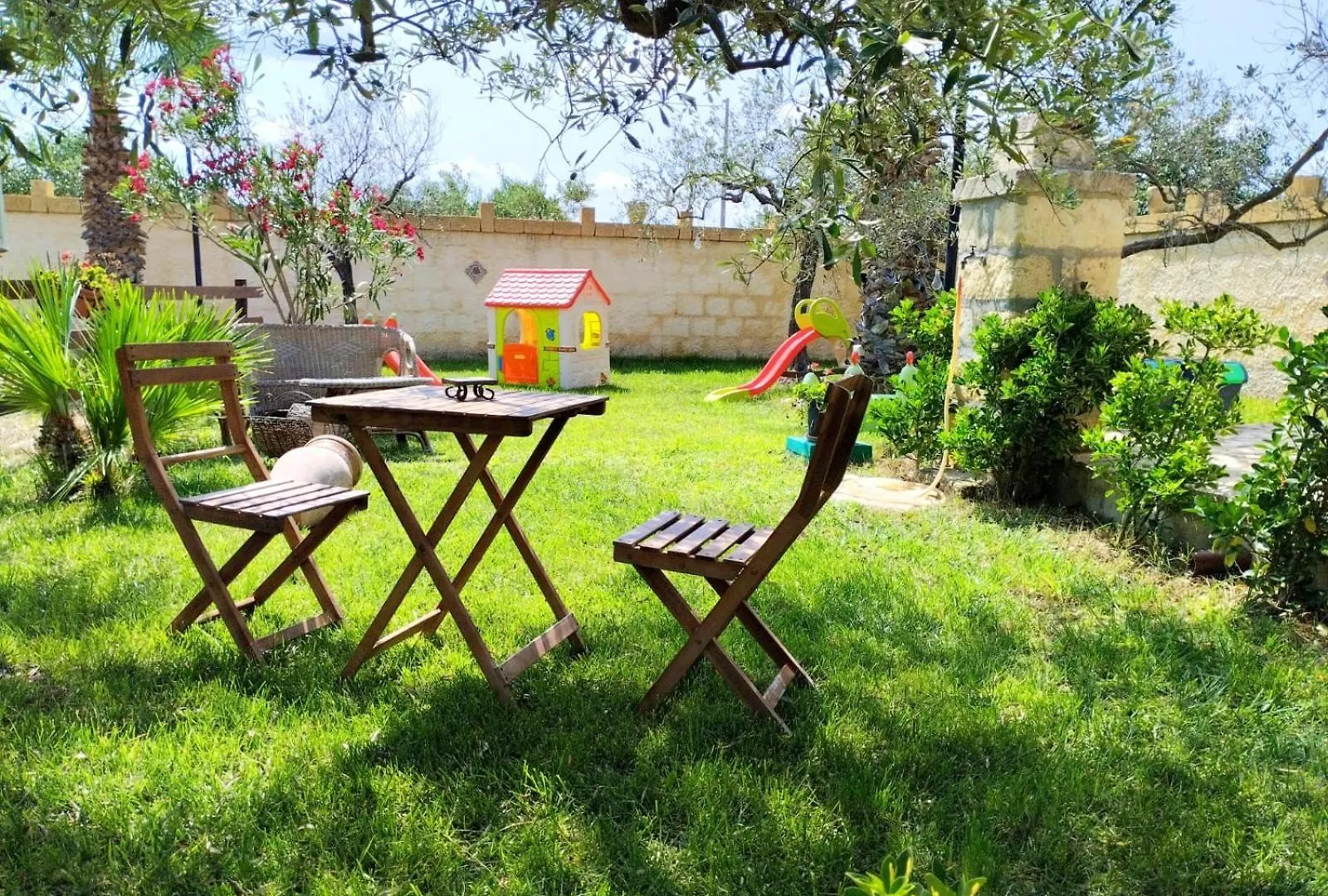 بيت خشبي فيلا Casa Vacanze 'Al Giardino Degli Ulivi' مارينيلا دي سيلينونتي